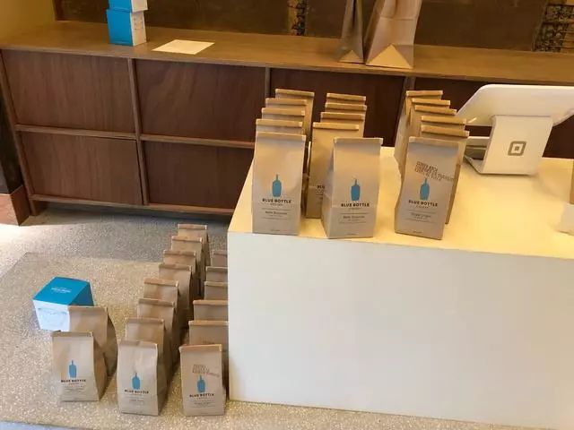 街头咖啡馆Q版_街头的咖啡馆歌词_街头咖啡屋