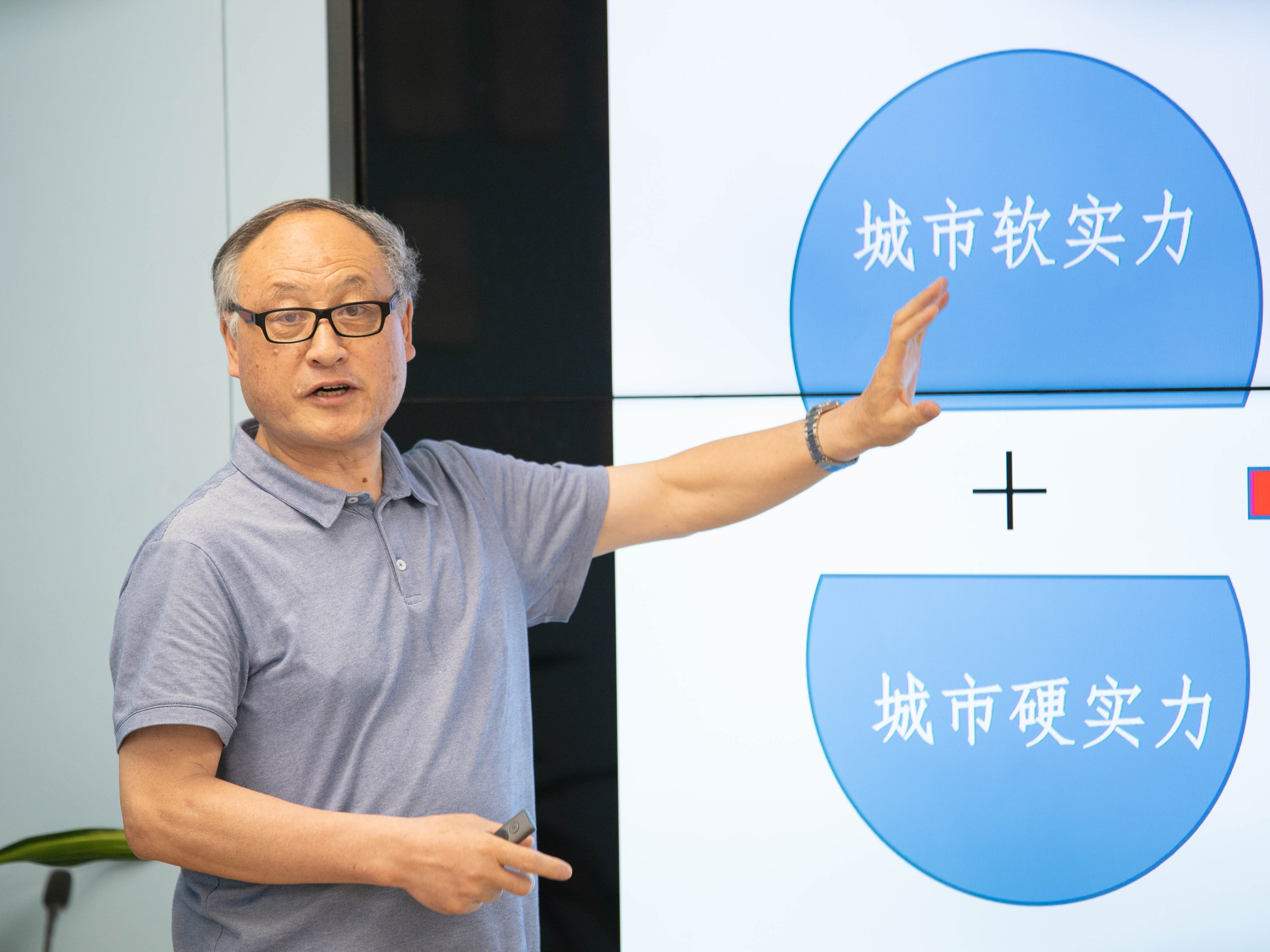 电竞记者要做什么_记者对电竞_电竞记者喻文波