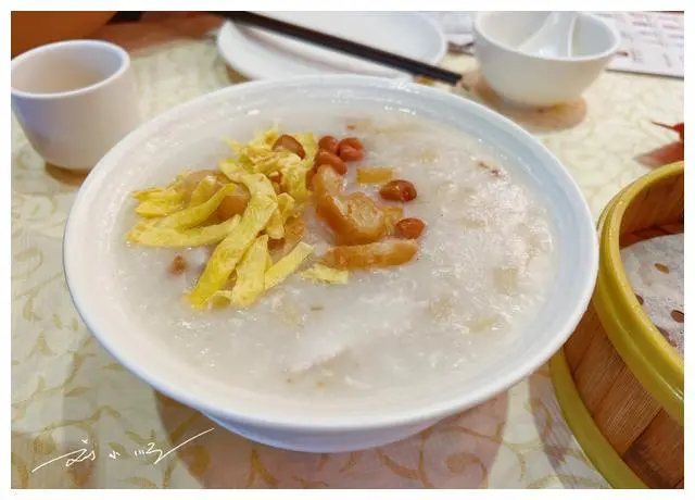 南园酒家点心_广州泮溪酒家婚宴价格_广州泮溪酒家点心价格图片