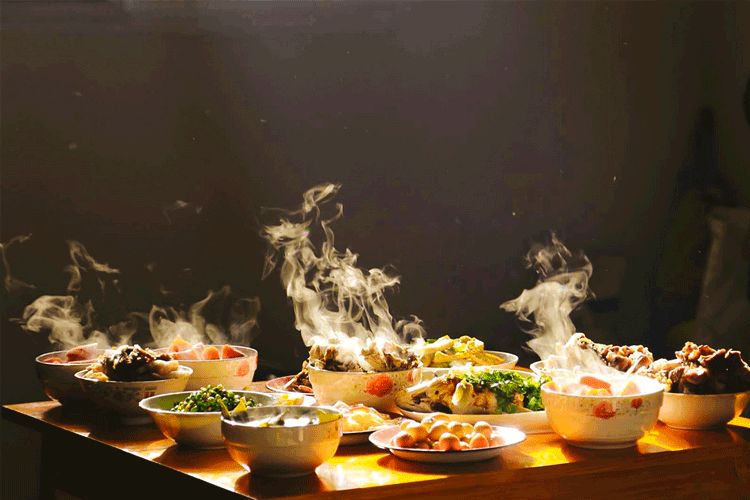 树叶糕怎么包_裹着树叶的糕点图片_树叶包着的糕点